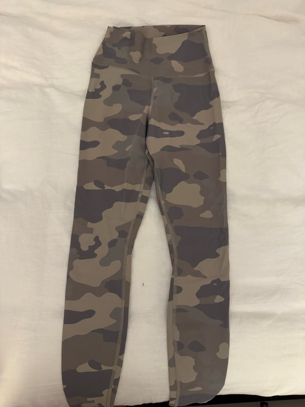 ALO Yoga High-Waist Camo Leggings - Olive & Taupe